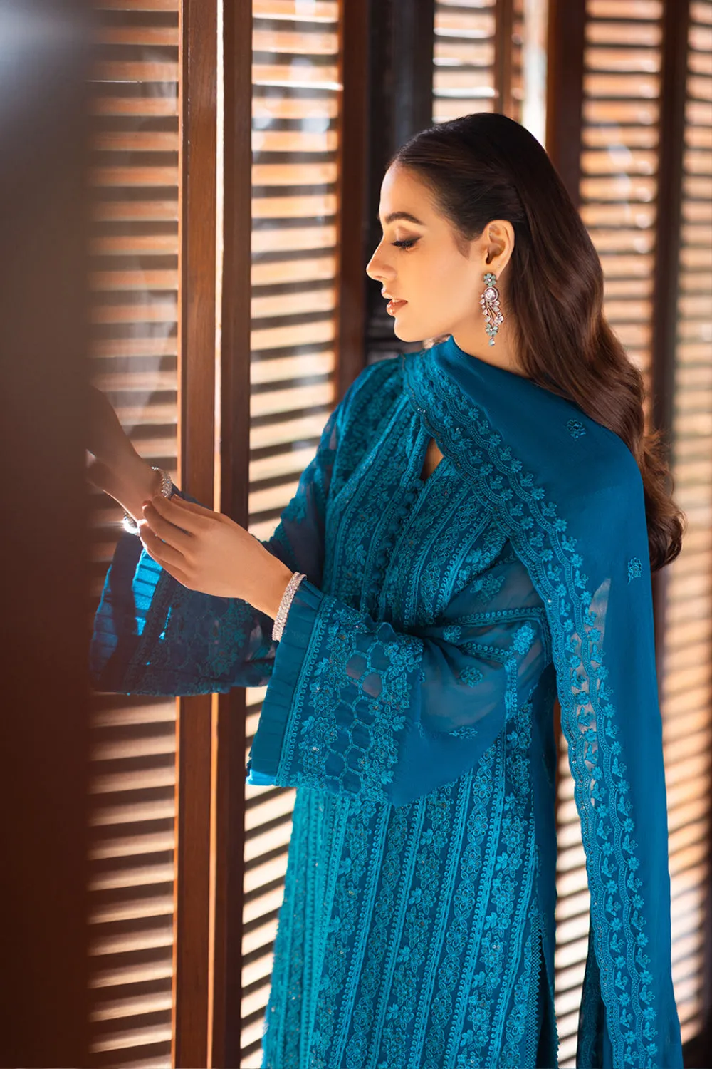 Azure Luxe Formals – Gilded Sea