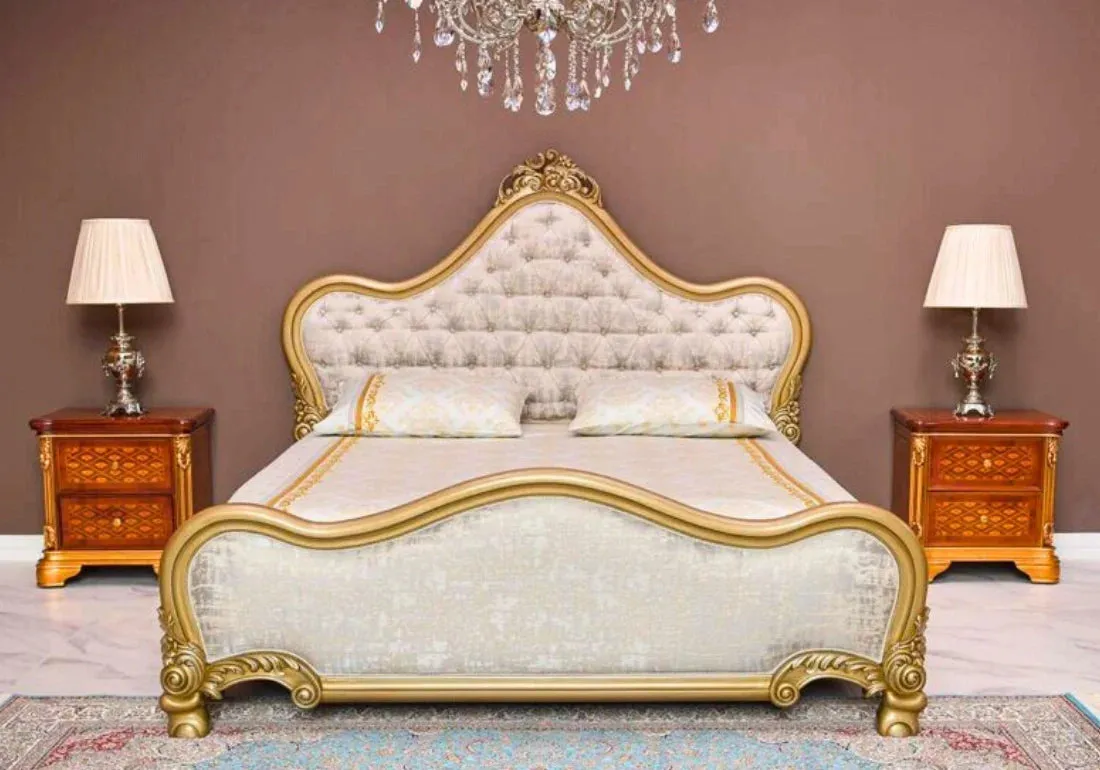 Beautiful European Style Hand Carved Solid Wood Bed Set