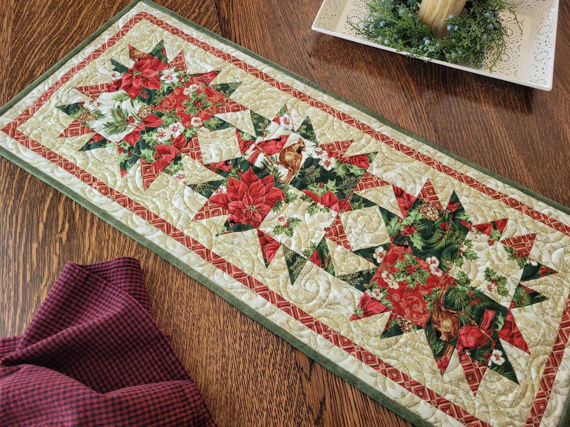 Christmas Table Runner in Diagonal Stripes