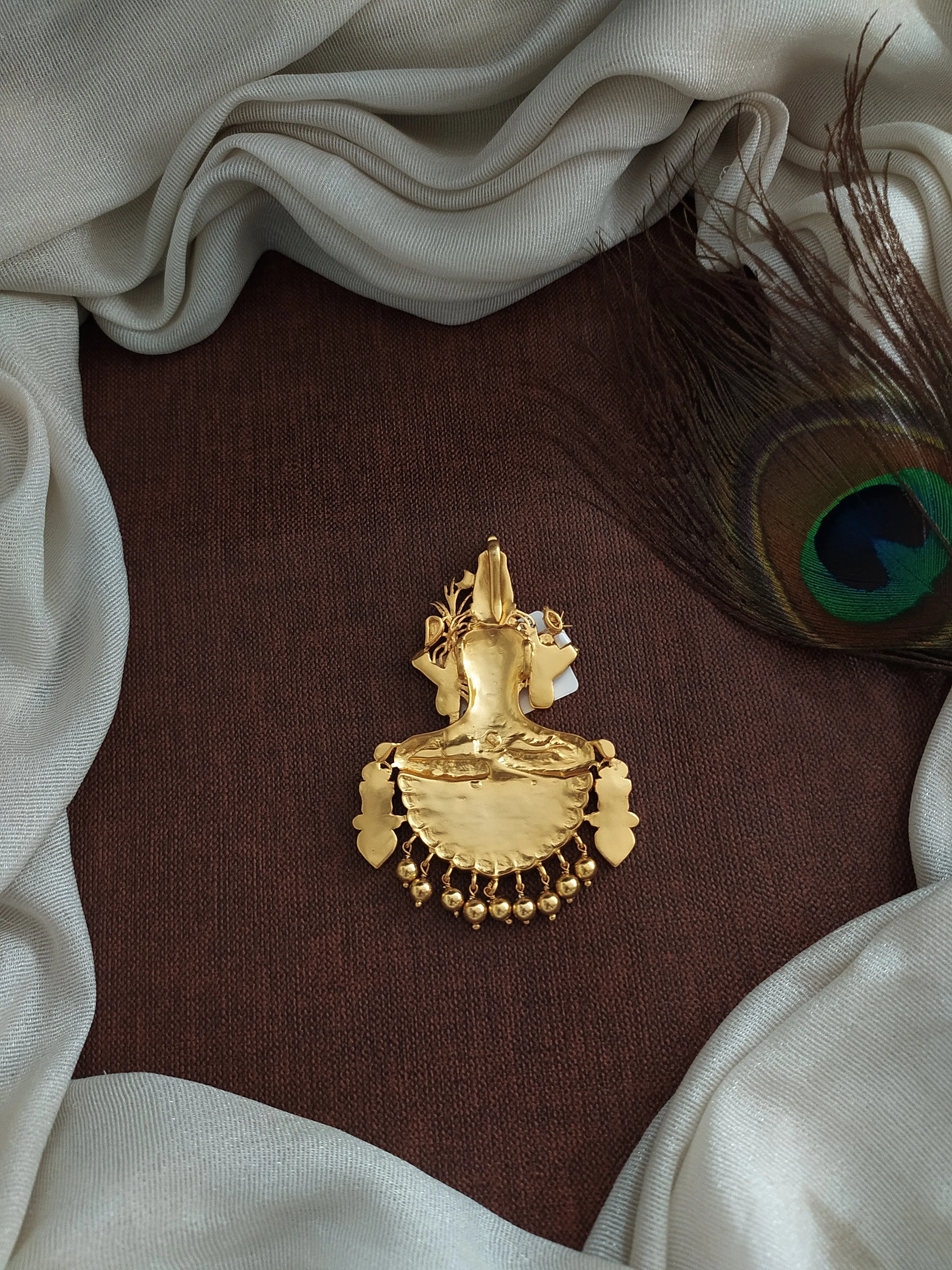 Gold-Plated Pure Silver Jadau Kundan Pendant featuring Kamakshi with Hallmark 92.5 Purity