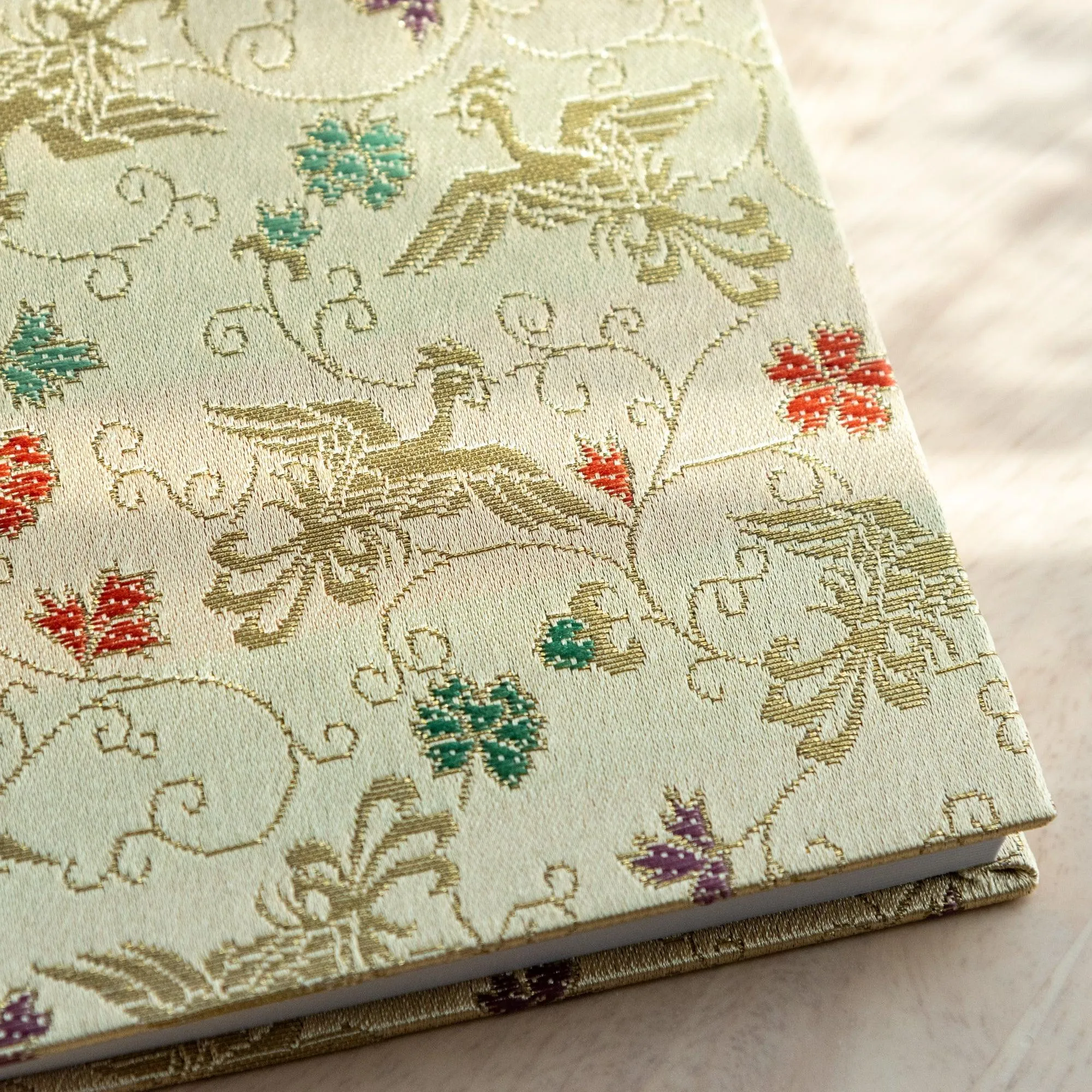 Nishijin Textile Golden Phoenix and Arabesque Gold Notebook (B6)