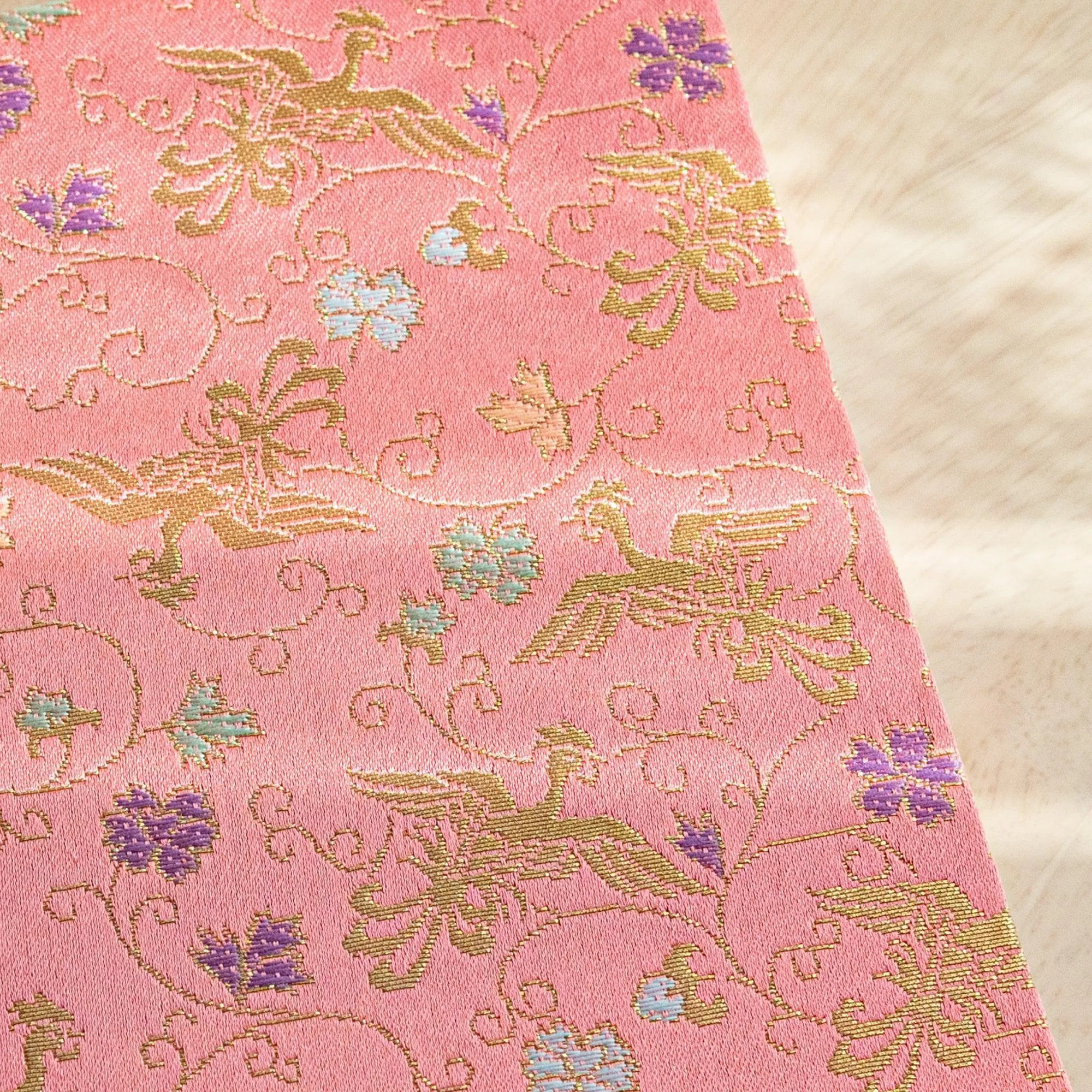 Nishijin Textile Golden Phoenix and Arabesque Pink Notebook (B6)