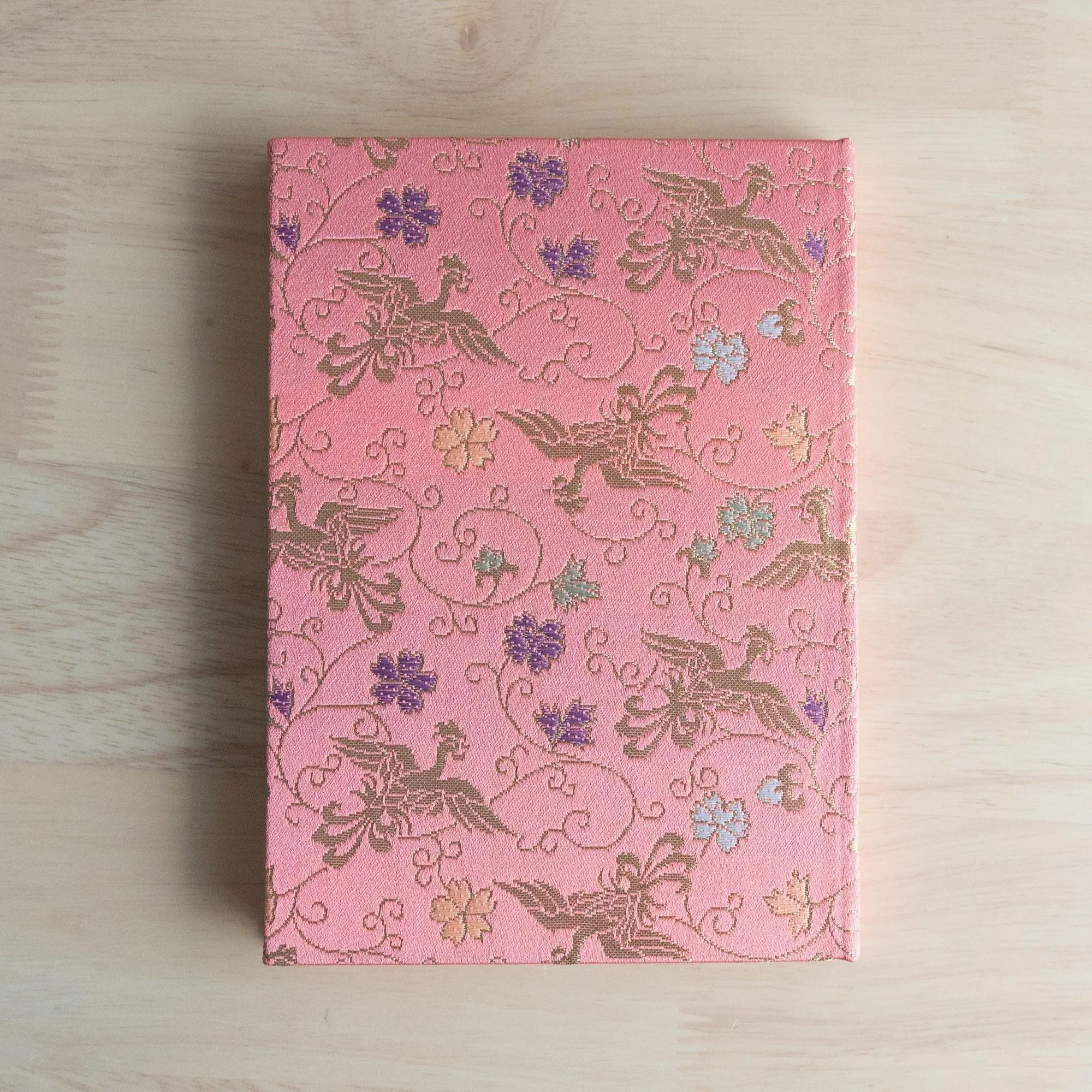 Nishijin Textile Golden Phoenix and Arabesque Pink Notebook (B6)