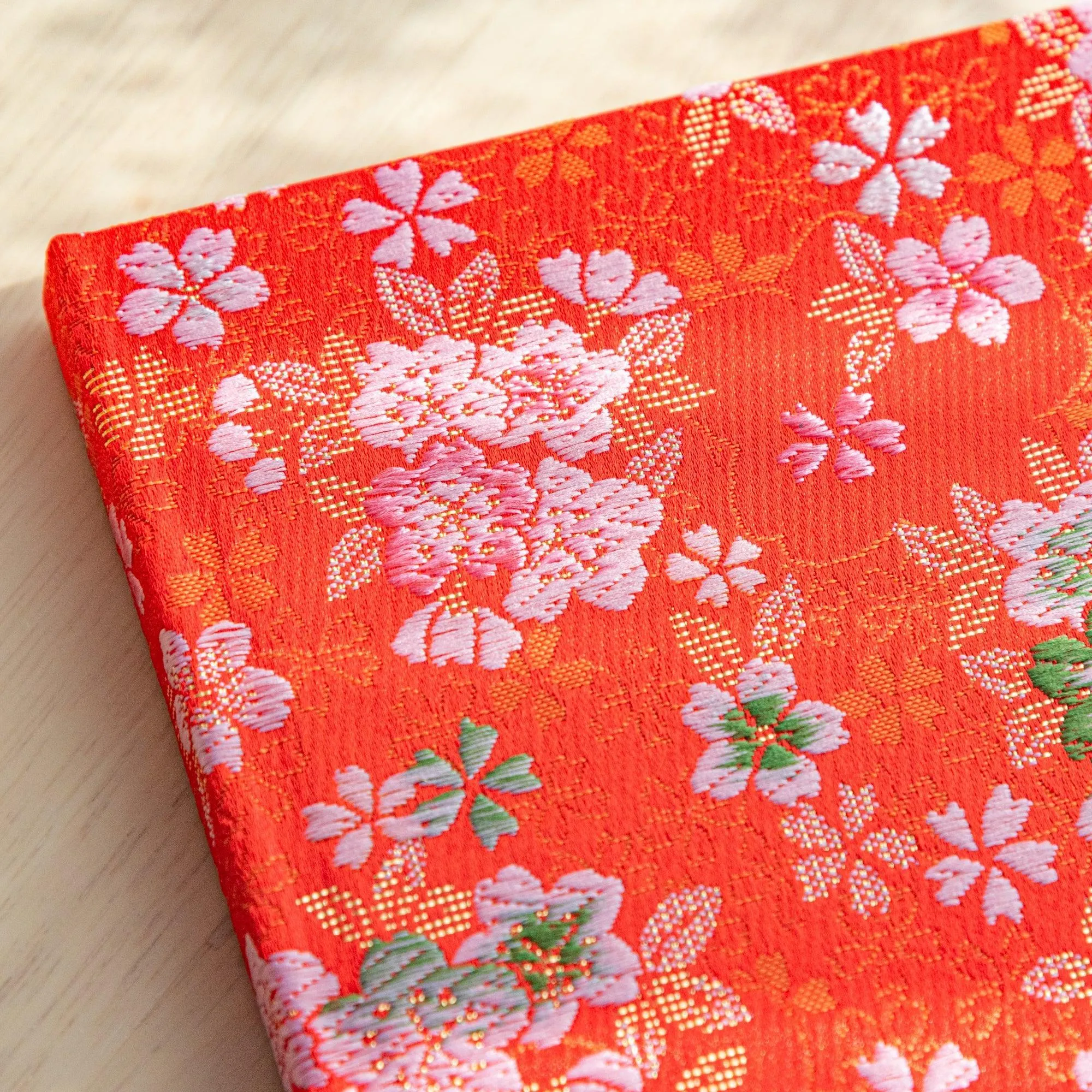 Nishijin Textile Sakura Ensemble Notebook (B6)