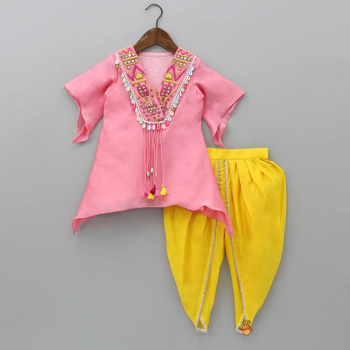 Pre Order: Stylish Sleeves Pink Top And Tulip Dhoti