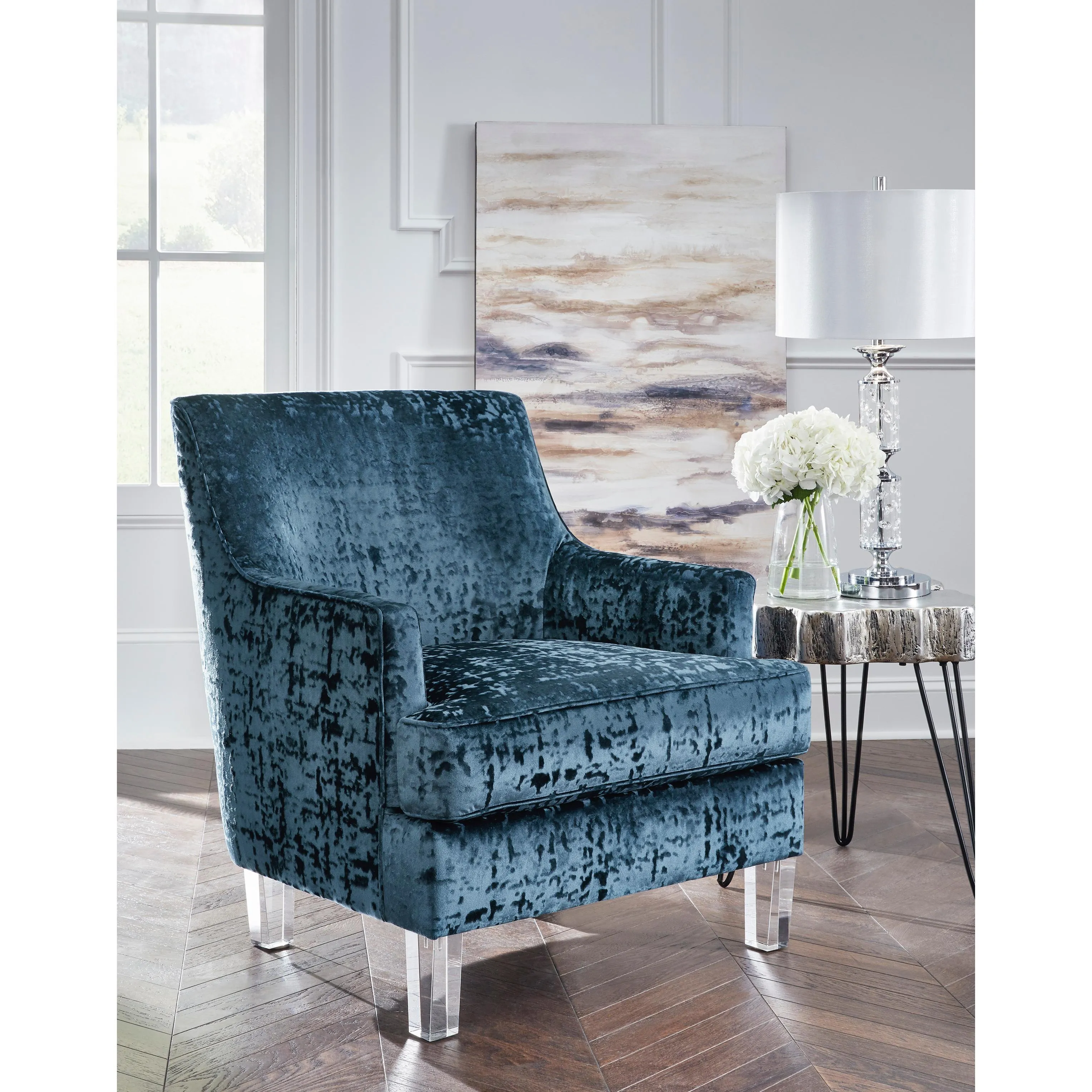 Signature Design by Ashley Gloriann Stationary Fabric Accent Chair A3000103